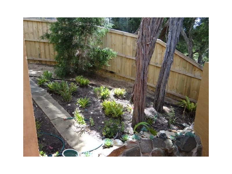 16 Cain Road, Rye VIC 3941