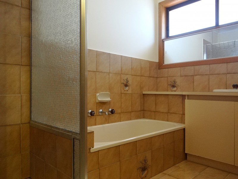 9 Davies Street, Safety Beach VIC 3936