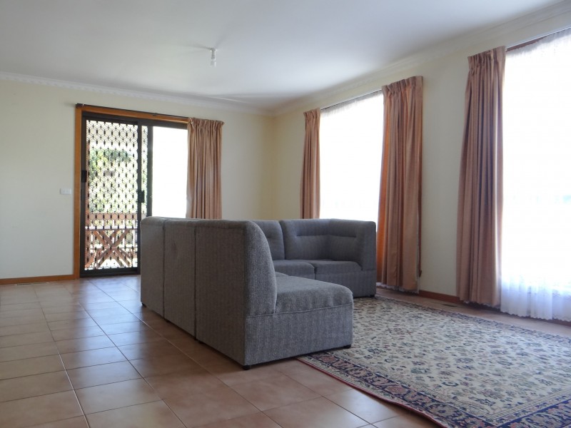 9 Davies Street, Safety Beach VIC 3936