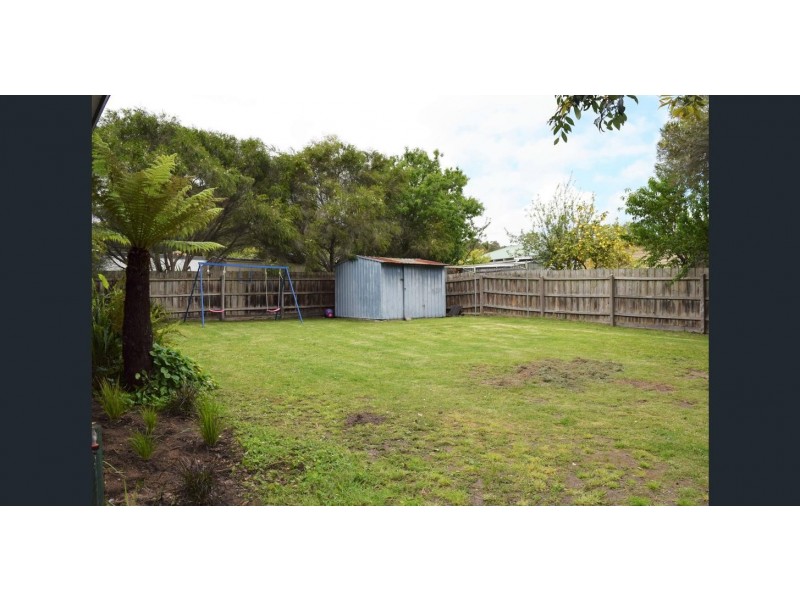 9 Sunningdale Road, Rosebud VIC 3939