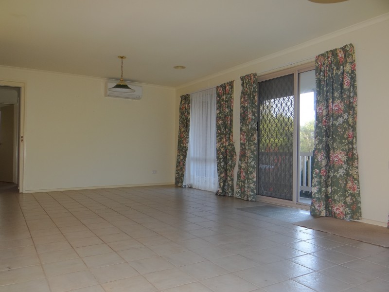 7 Talbot Grove, Mccrae VIC 3938