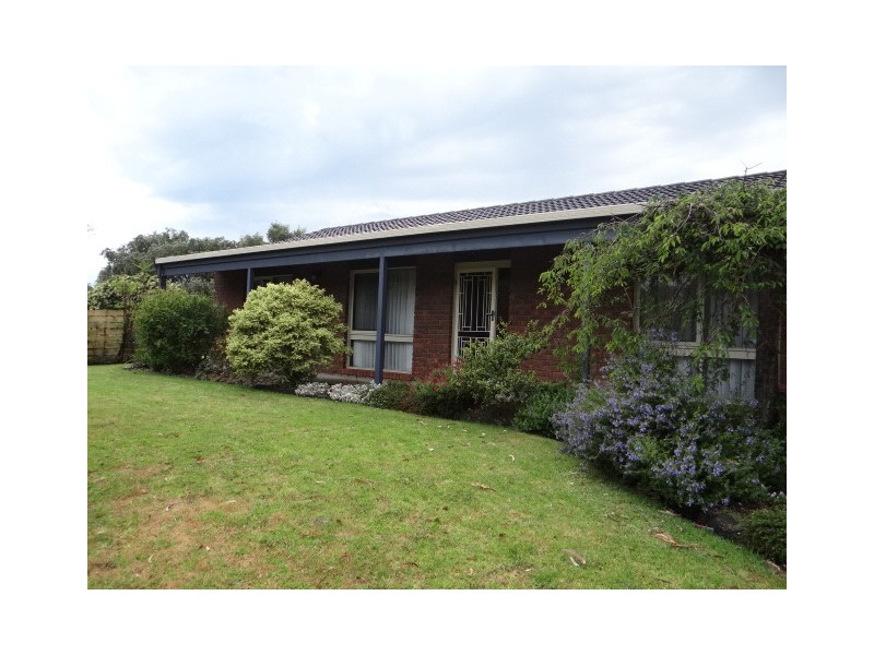 28 Braidwood Avenue, Rosebud VIC 3939