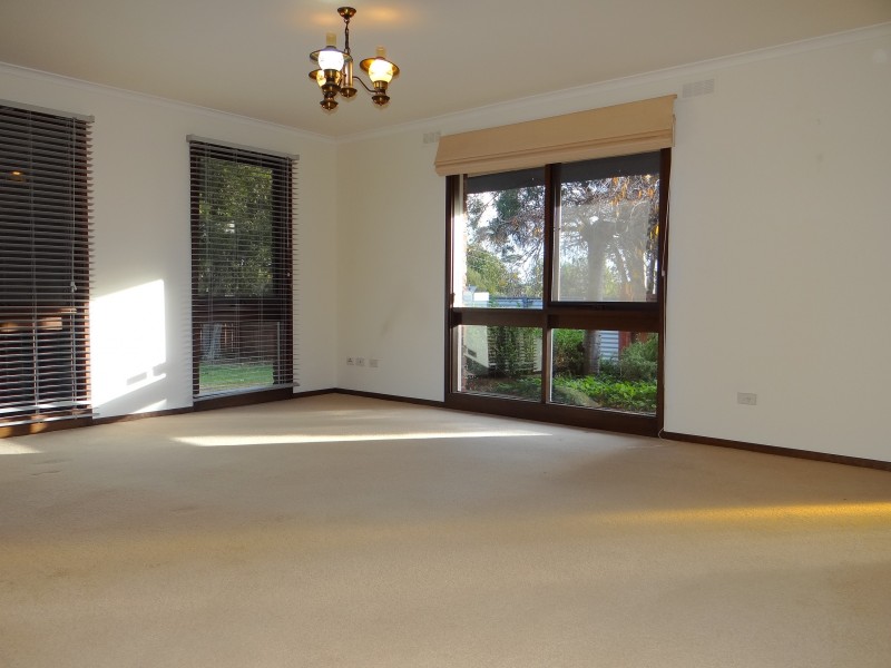 28 Braidwood Avenue, Rosebud VIC 3939