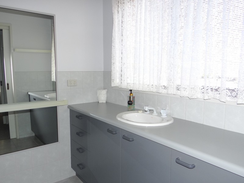 8 Lewana Street, Rye VIC 3941