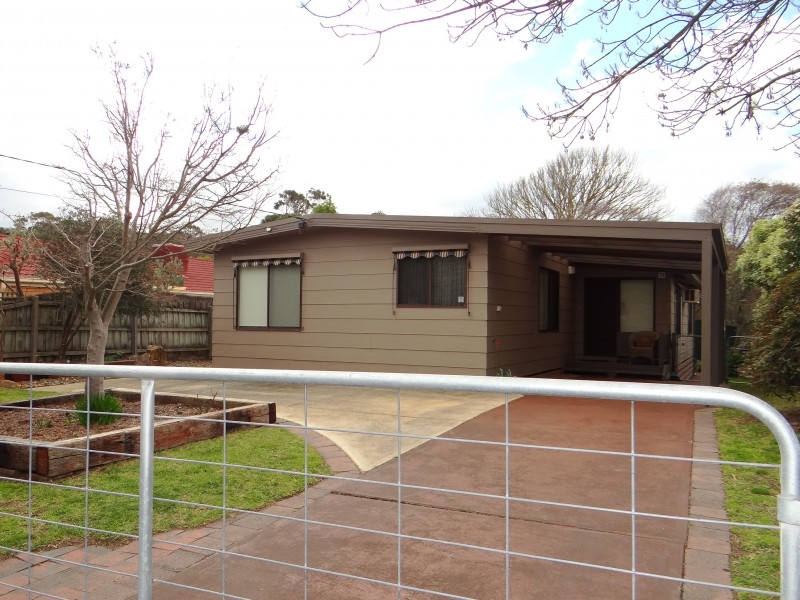 8 Lewana Street, Rye VIC 3941