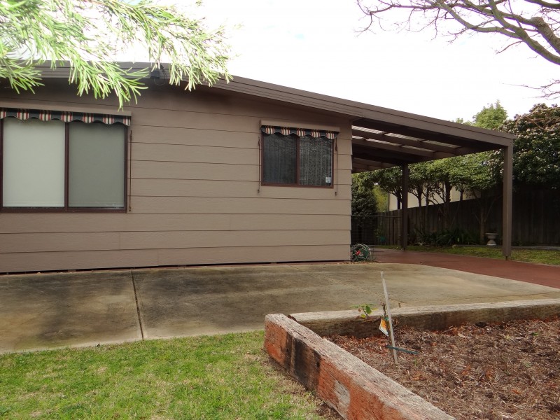 8 Lewana Street, Rye VIC 3941