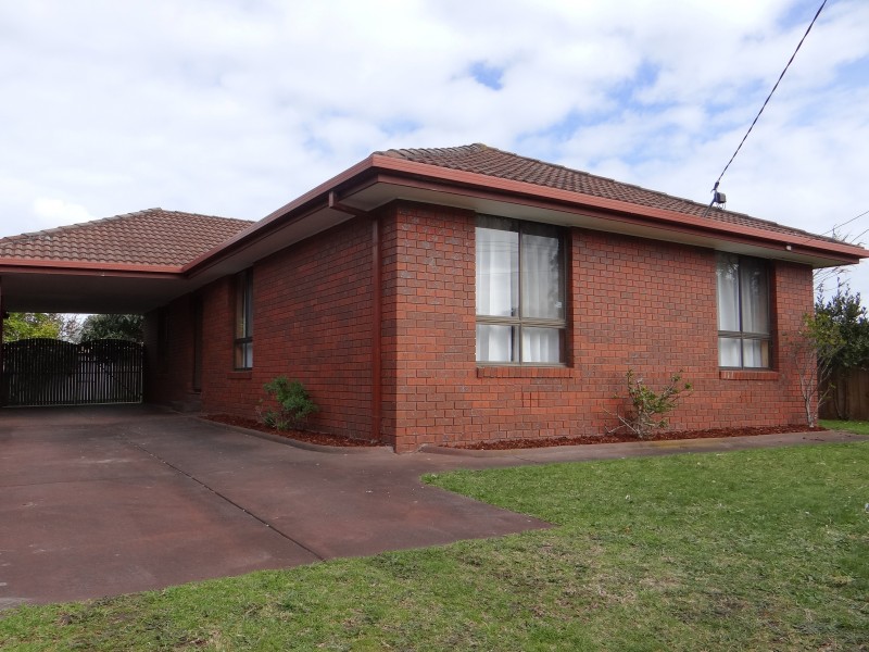 2 Laurens Street, Rosebud VIC 3939