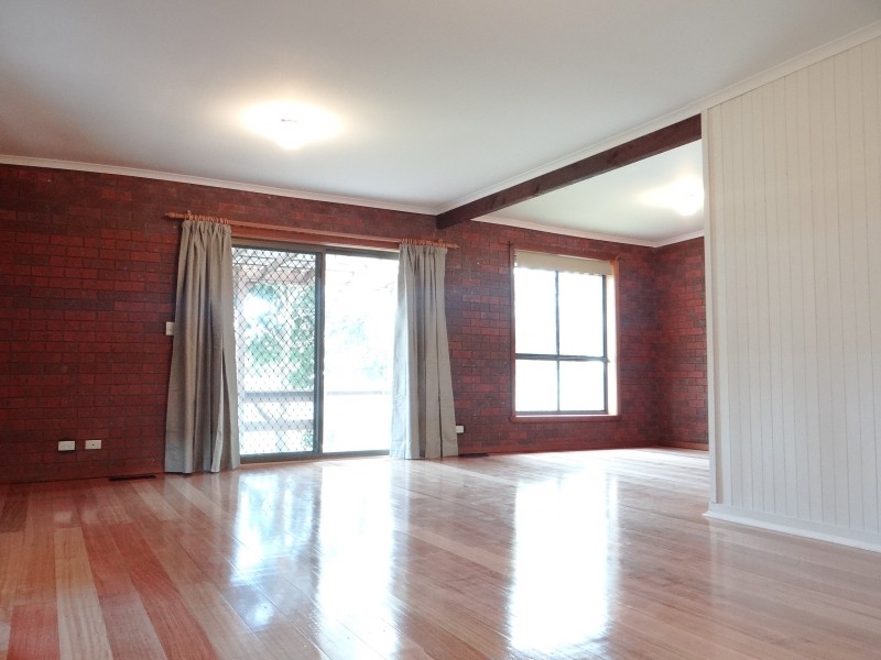 2 Laurens Street, Rosebud VIC 3939