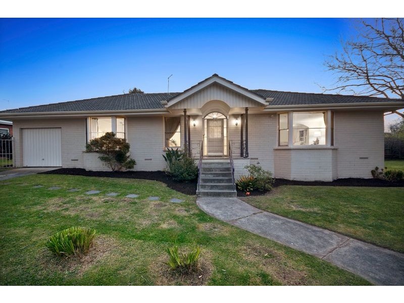 38 McComb Boulevard, Frankston South VIC 3199