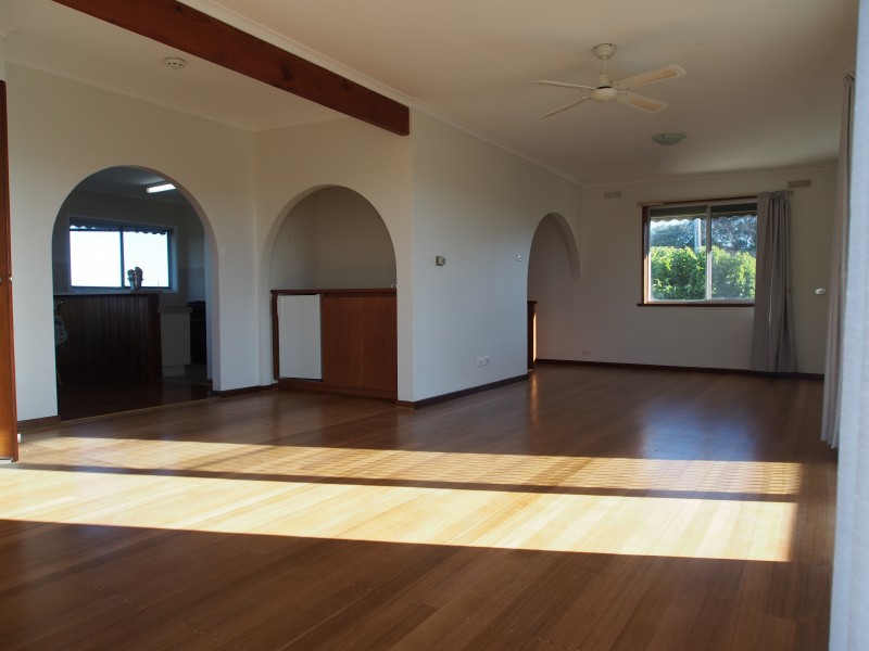 4 Nalong Street, Rye VIC 3941