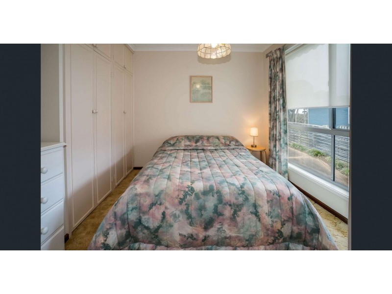 4 Nalong Street, Rye VIC 3941