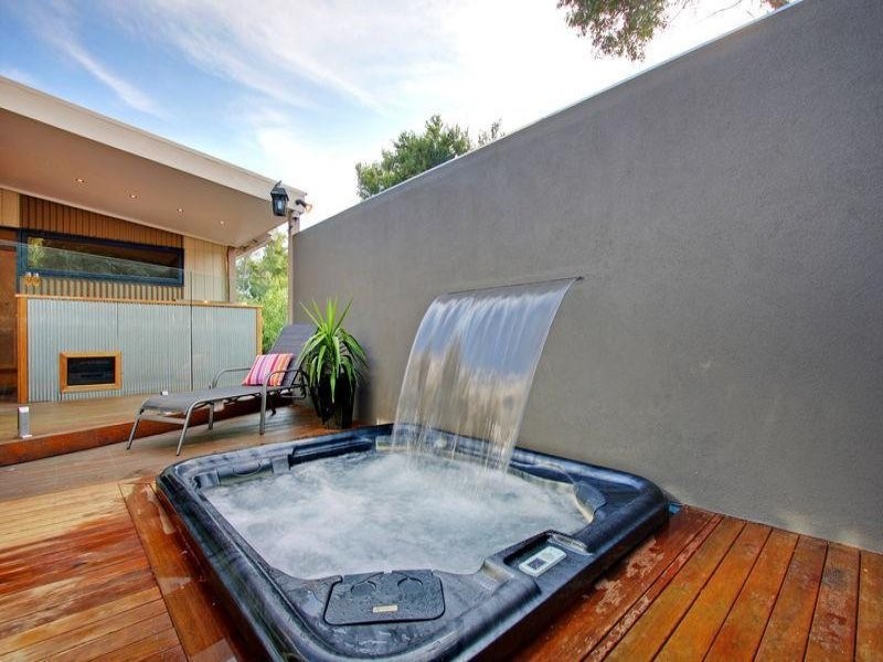 10 Douglas Court, Rye VIC 3941