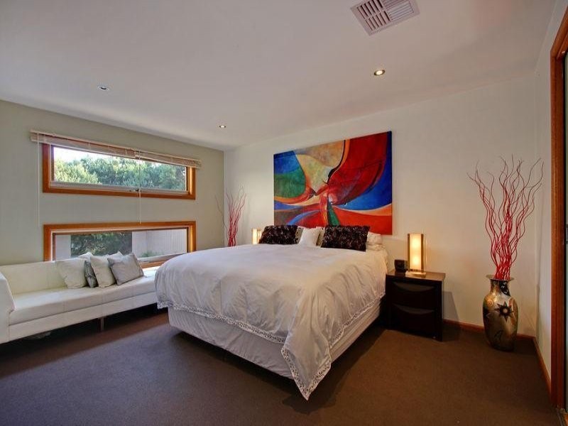 10 Douglas Court, Rye VIC 3941