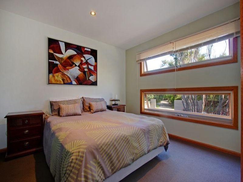 10 Douglas Court, Rye VIC 3941