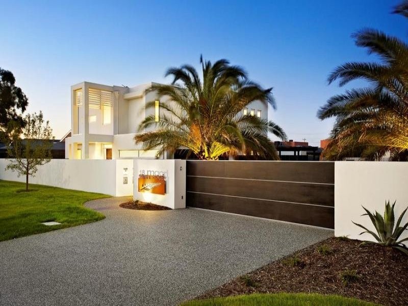 14 MAORI STREET, Rye VIC 3941