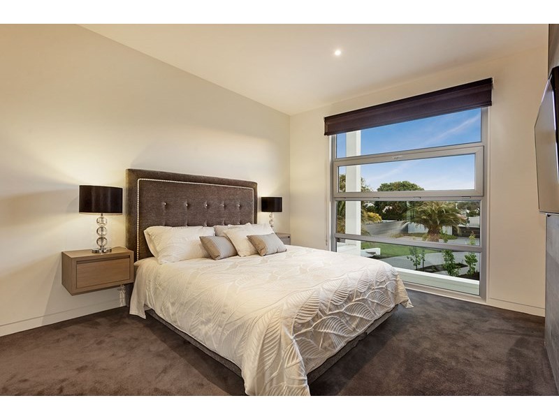 14 MAORI STREET, Rye VIC 3941