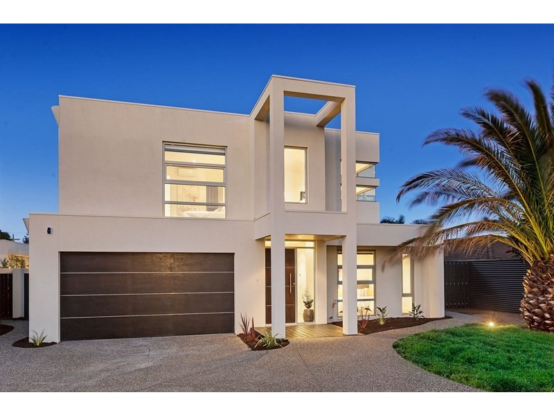 14 MAORI STREET, Rye VIC 3941