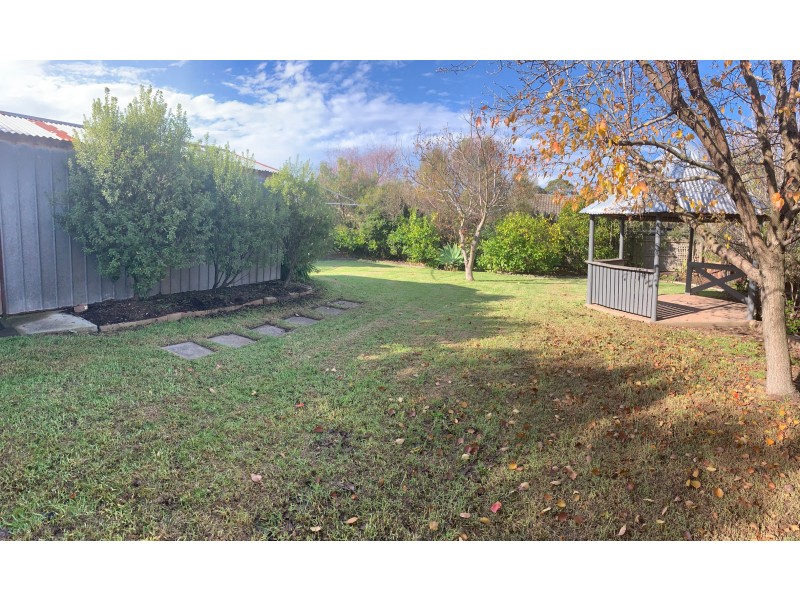 14 Downward Street, Mornington VIC 3931