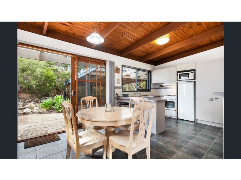 26 Cooraminta Road, Rye VIC 3941