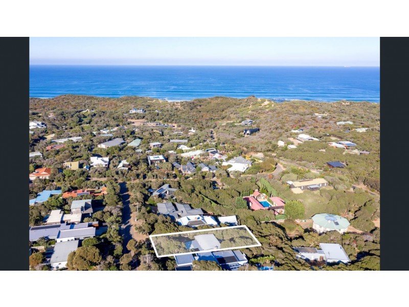 26 Cooraminta Road, Rye VIC 3941