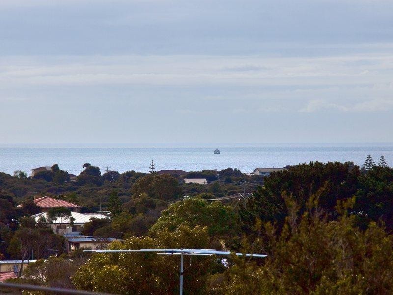 33 St Andrews Drive, Rye VIC 3941