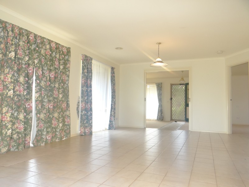 7 Talbot Grove, Mccrae VIC 3938