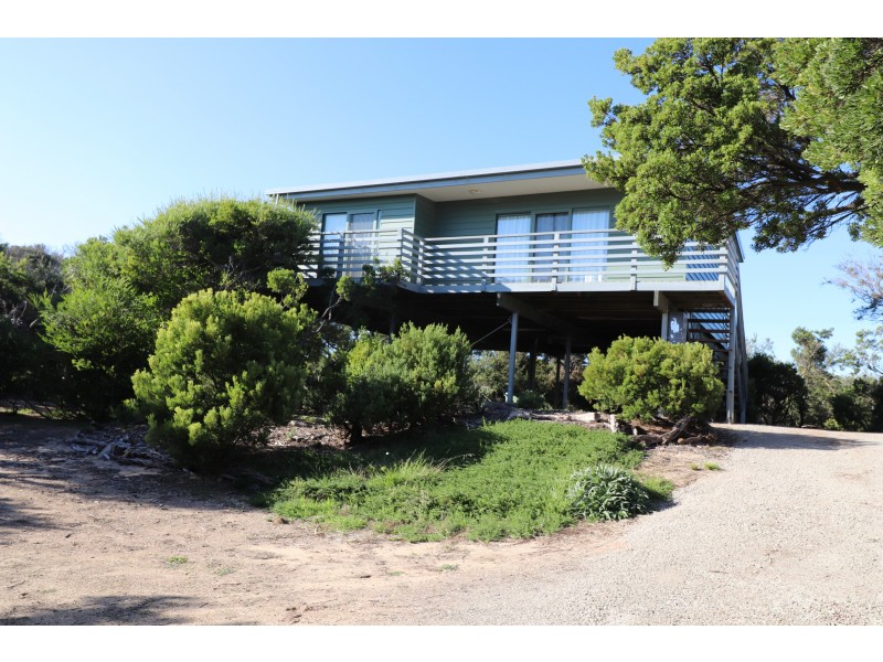 17 Paradise Drive, St Andrews Beach VIC 3941