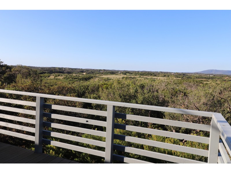 17 Paradise Drive, St Andrews Beach VIC 3941
