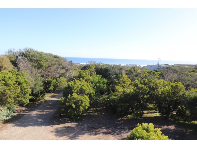 17 Paradise Drive, St Andrews Beach VIC 3941