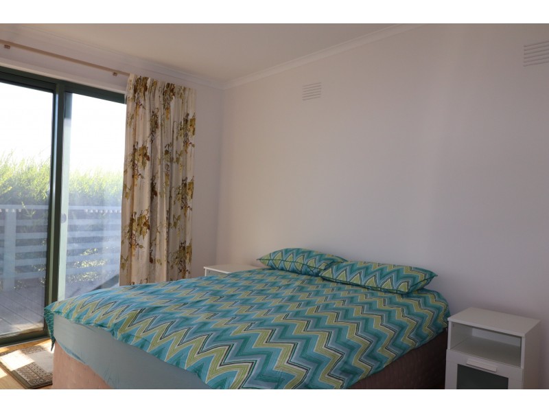 17 Paradise Drive, St Andrews Beach VIC 3941