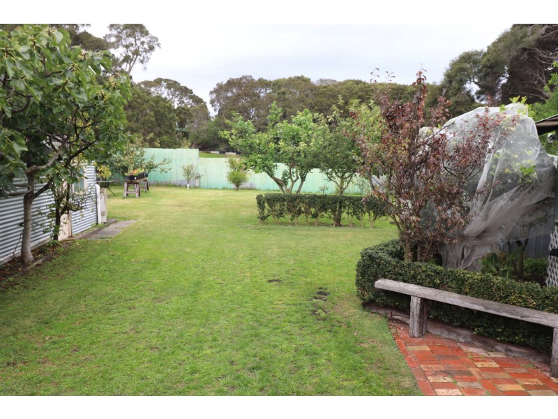 21 Reeves Street, Blairgowrie VIC 3942