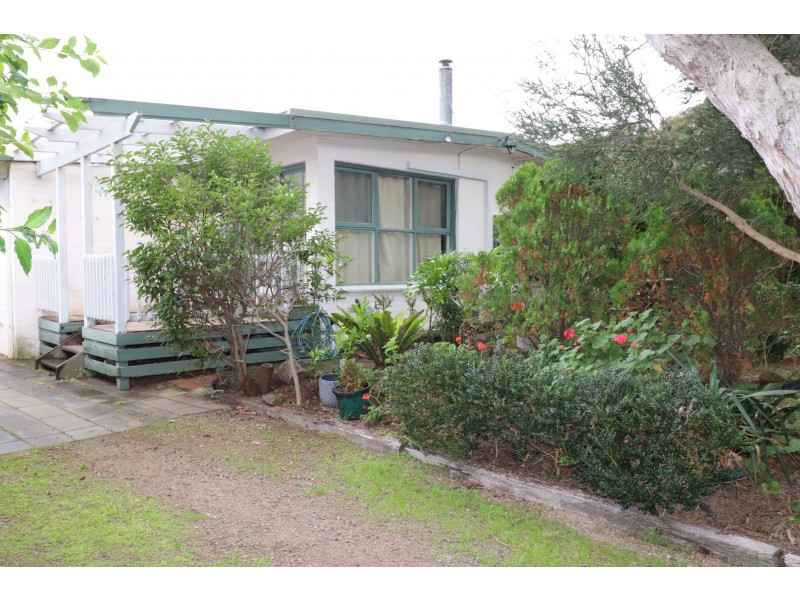 21 Reeves Street, Blairgowrie VIC 3942