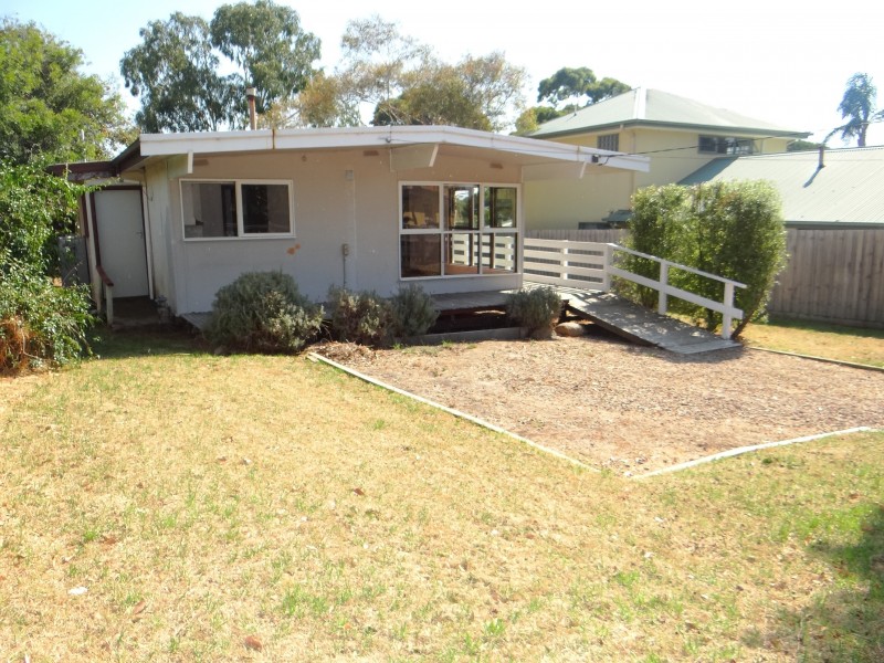 32 Wattle Road, Mccrae VIC 3938