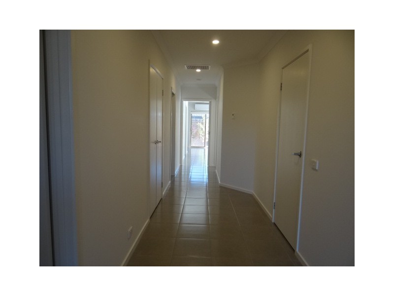 1/70 Harrap Road, Mount Martha VIC 3934