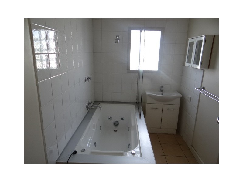 72 Boneo Road, Rosebud VIC 3939