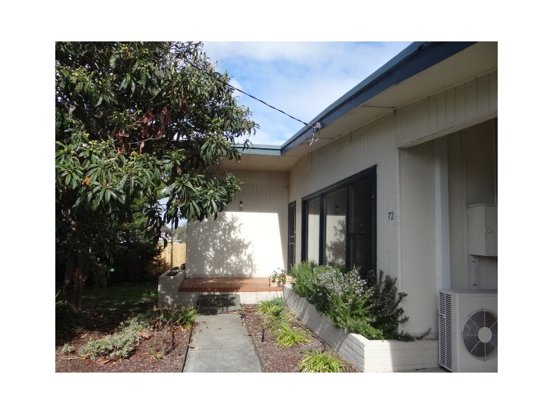 72 Boneo Road, Rosebud VIC 3939