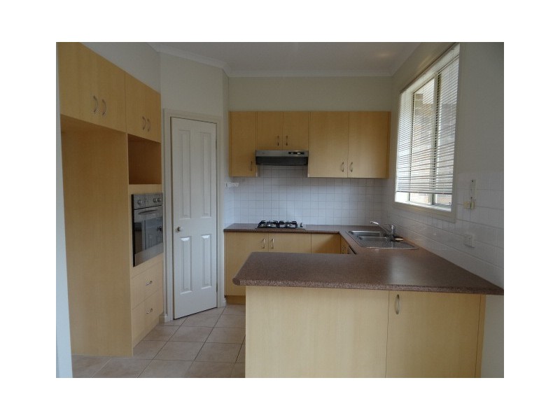 4/15 McCombe Street, Rosebud VIC 3939