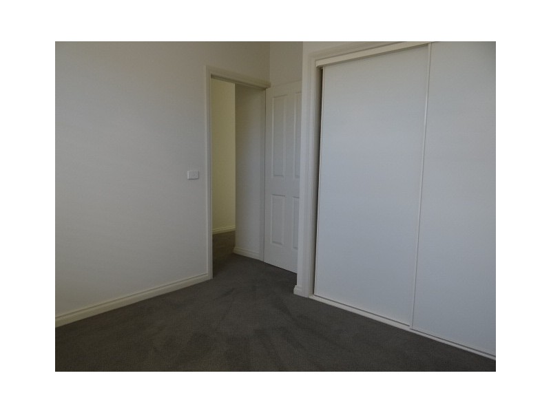 4/15 McCombe Street, Rosebud VIC 3939