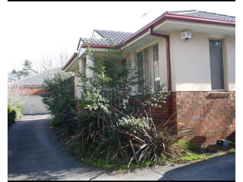 2/87 Tram Road, Doncaster VIC 3108