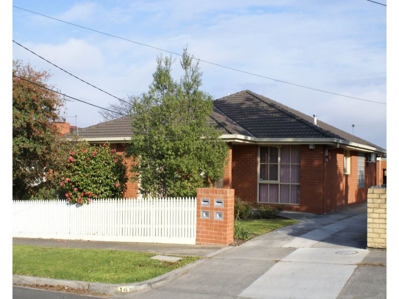14 Pheasant Street, Burwood VIC 3125