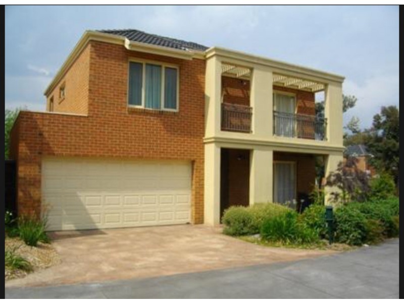 2 Woodlands Grove, Mitcham VIC 3132