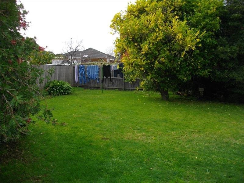 6 Luke Street, Clayton VIC 3168