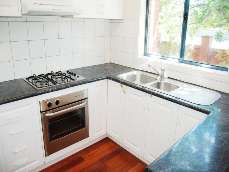 6/2D Ireland Street, Burwood VIC 3125