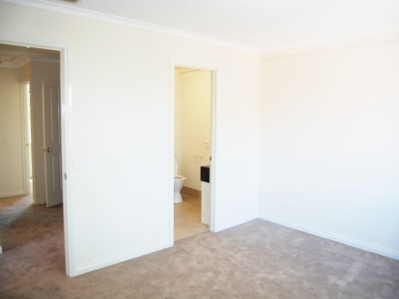 6/2D Ireland Street, Burwood VIC 3125