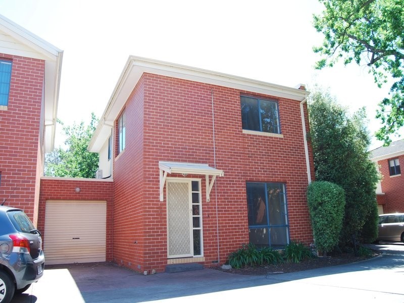 6/2D Ireland Street, Burwood VIC 3125