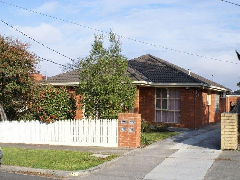 14 Pheasant Street, Burwood VIC 3125