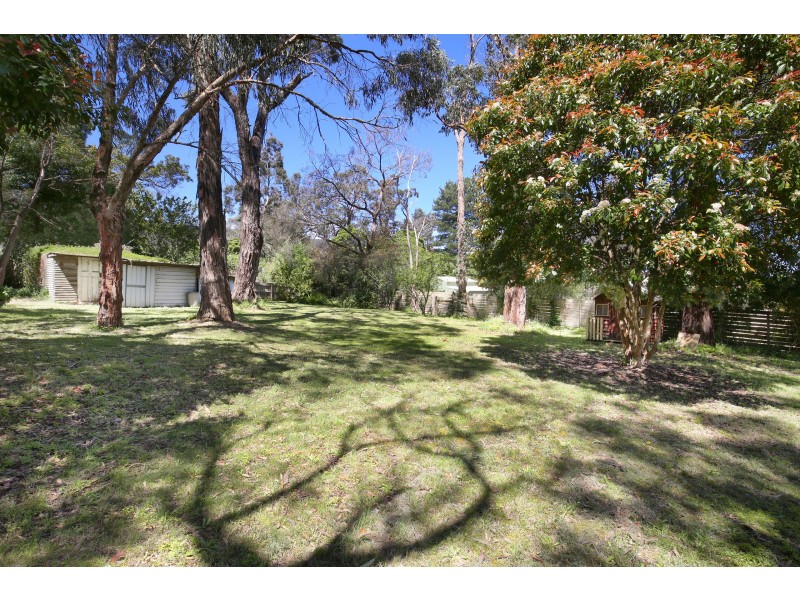 8  Frederick Street, Ferntree Gully VIC 3156