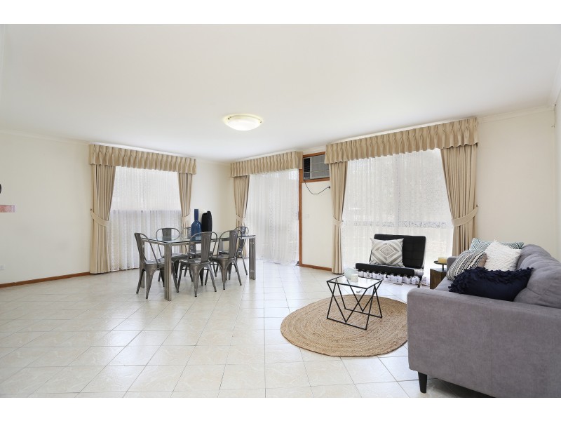 2 Kellaway Crescent, Mill Park VIC 3082