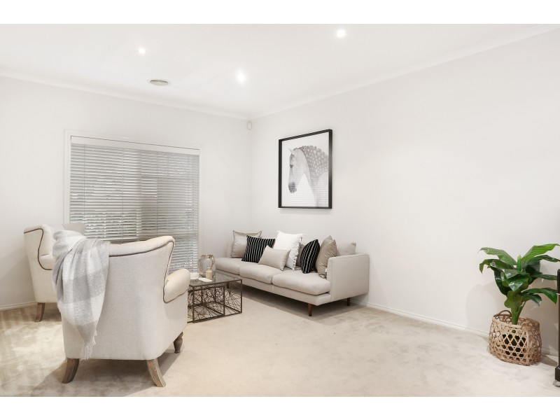 15  Saxonwood drive, Vermont South VIC 3133