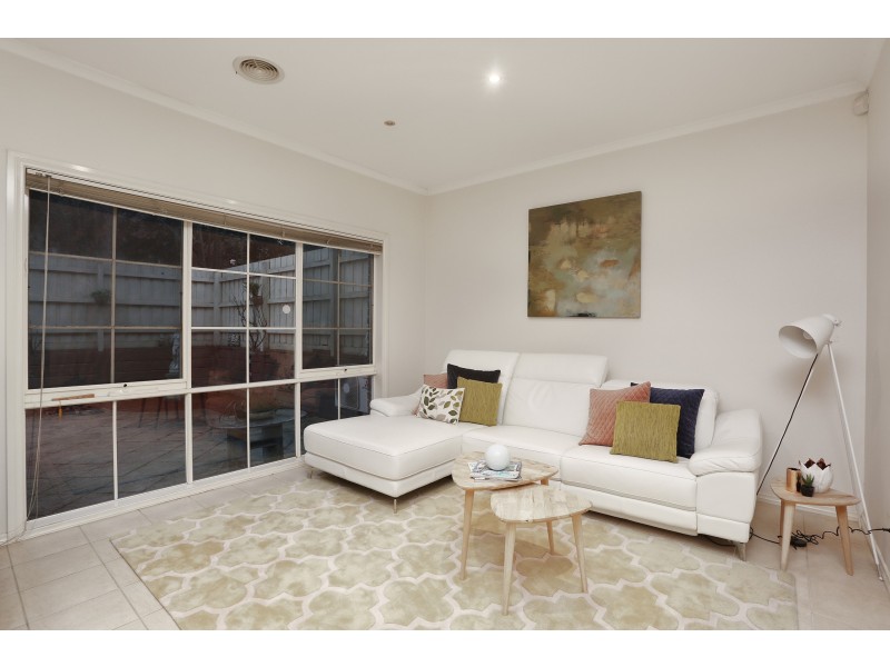 15  Saxonwood drive, Vermont South VIC 3133